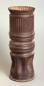 Чаура од граната во форма на вазна